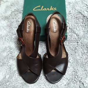 Vintage Clarks wedge heels - Women's size 7m - Brown
